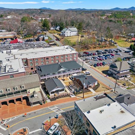 27 On Park Boutique Hotel & Venue Dahlonega Extérieur photo