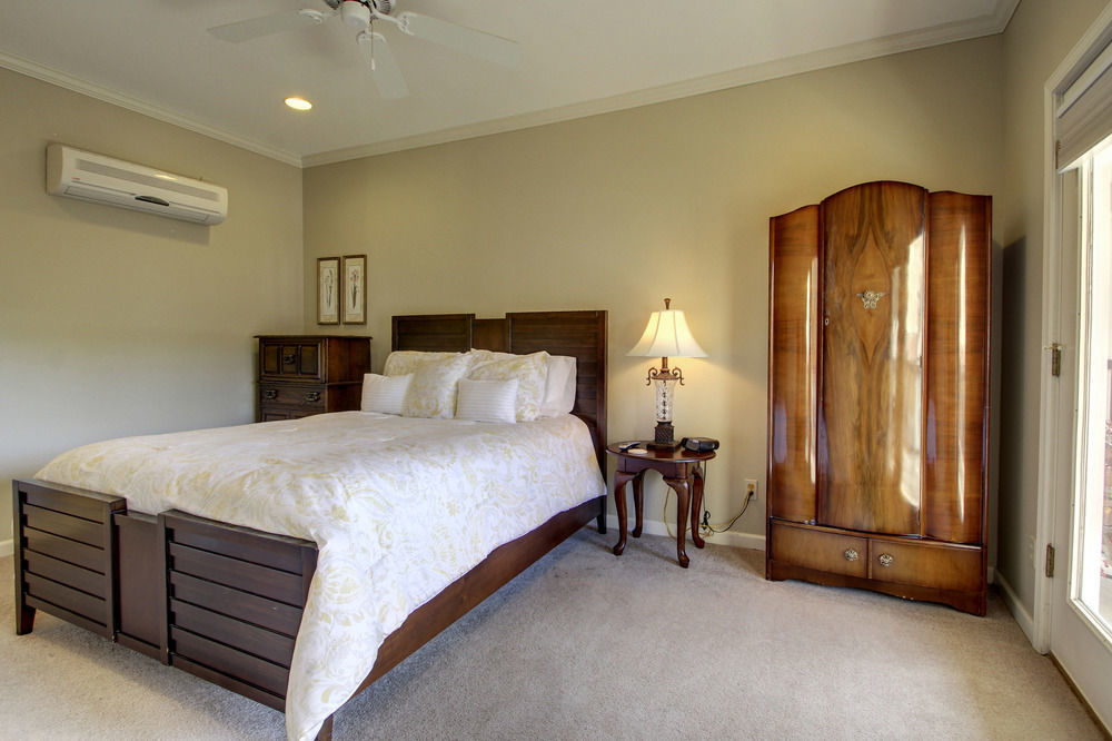 27 On Park Boutique Hotel & Venue Dahlonega Extérieur photo